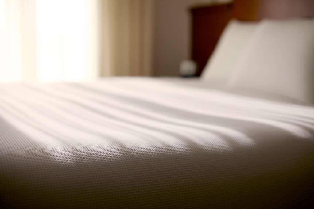 Hotel Hyatt Place West London Hayes 4*