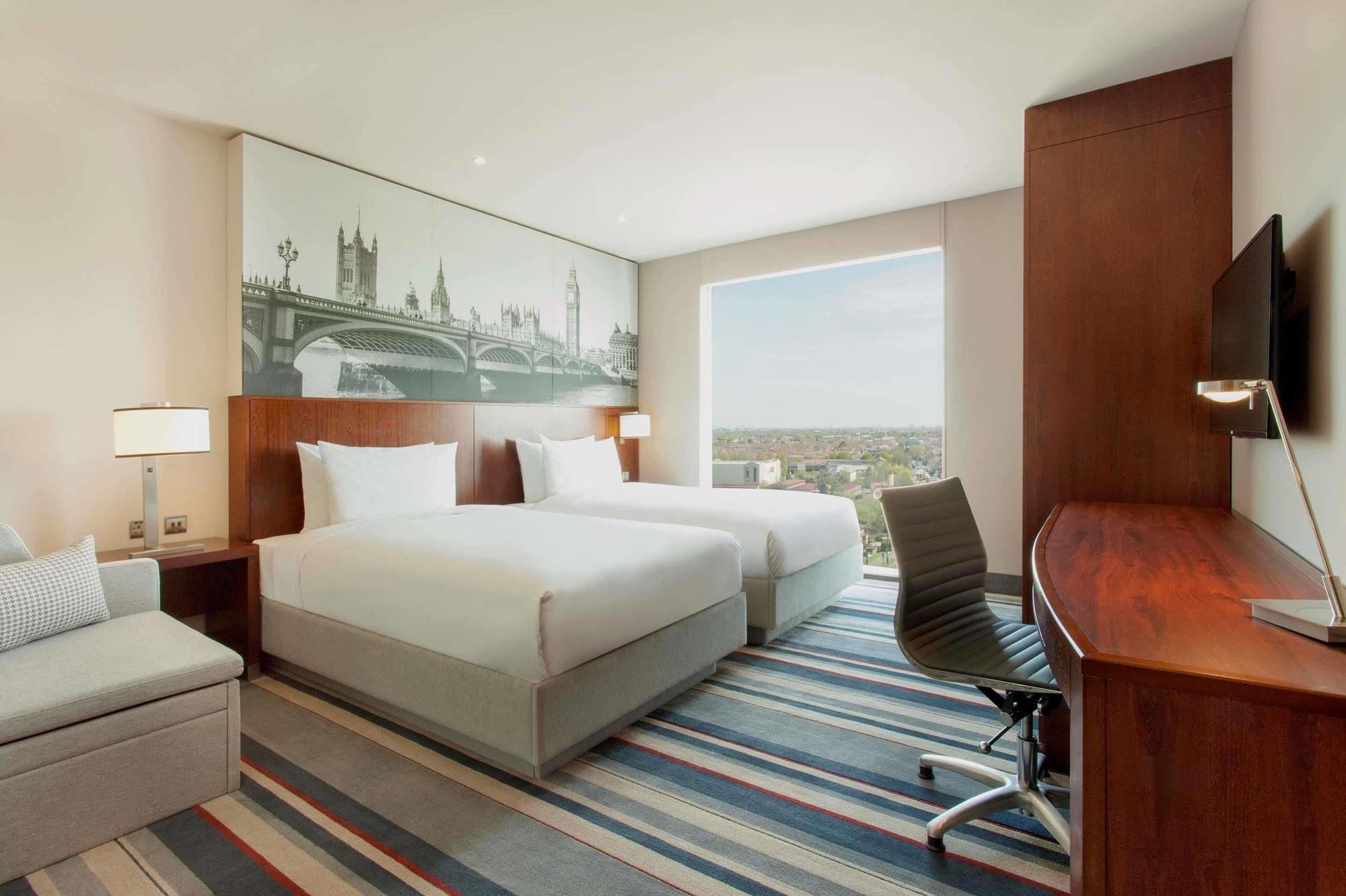 Hyatt Place West London Hayes Hotel