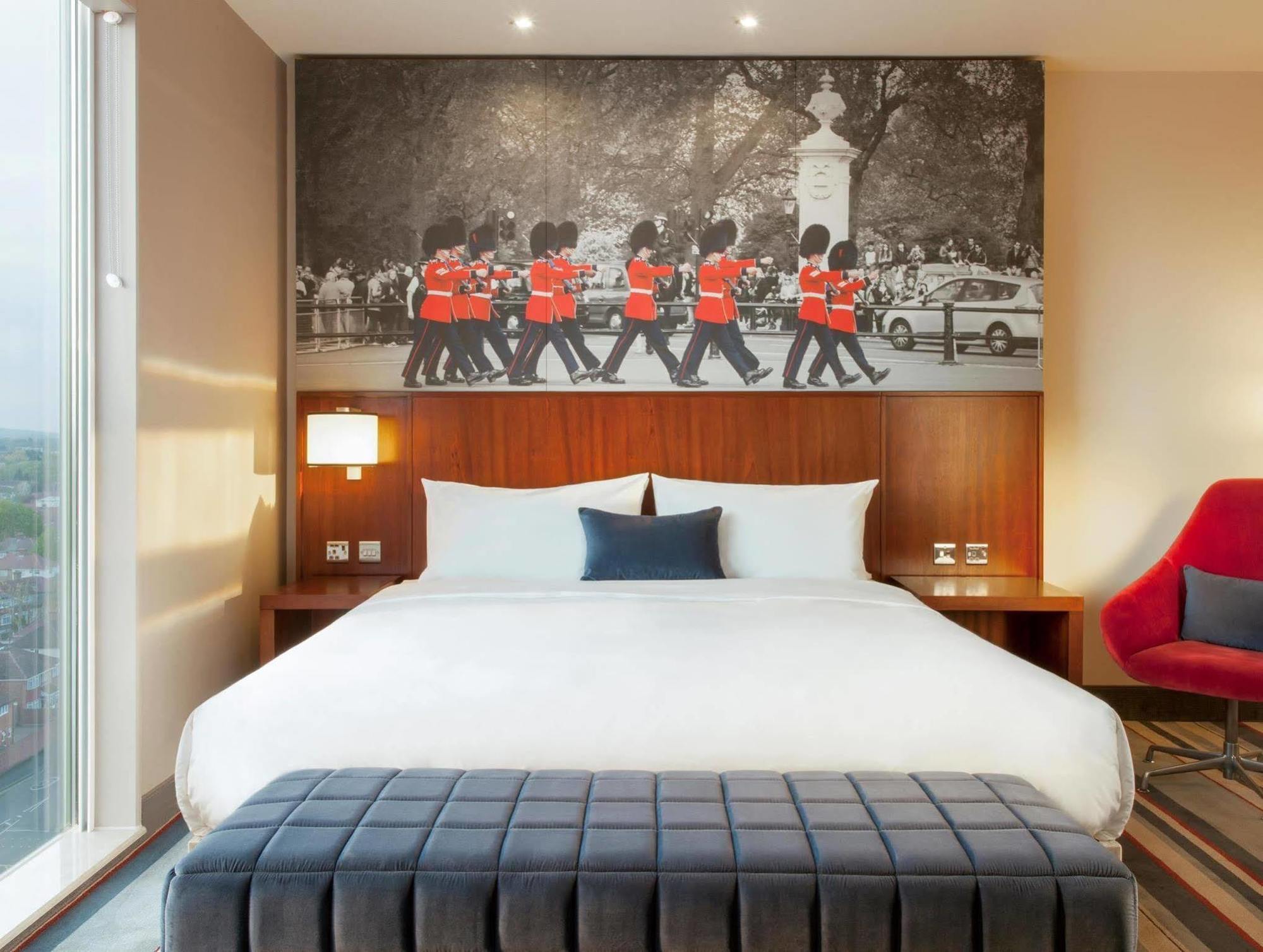 Hyatt Place West London Hayes 4*