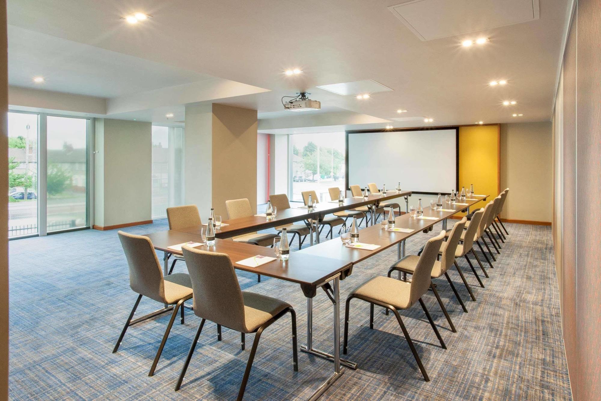 Hotel Hyatt Place West London Hayes